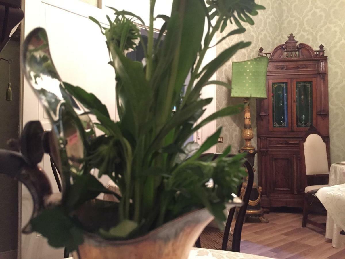 Bed and Breakfast Palazzo Laguardia Fasano Exterior foto
