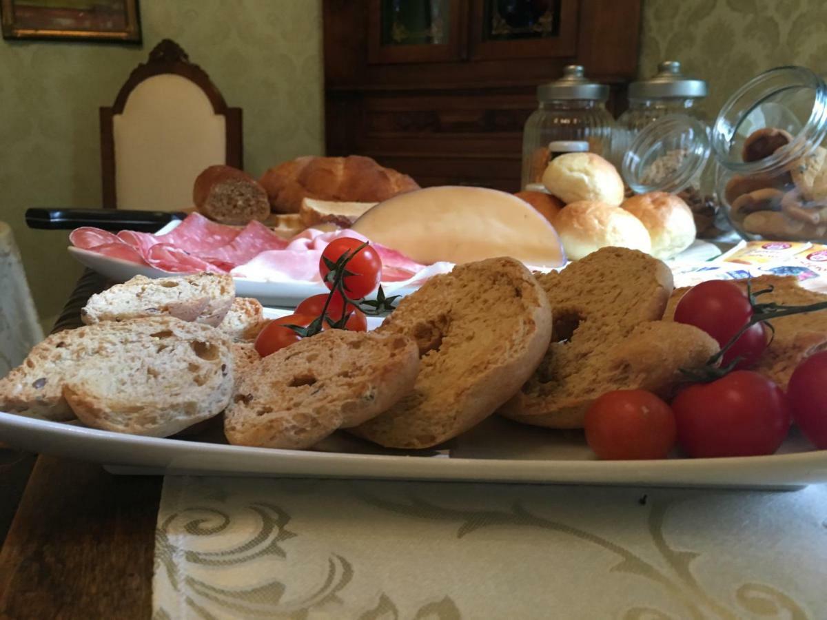 Bed and Breakfast Palazzo Laguardia Fasano Exterior foto