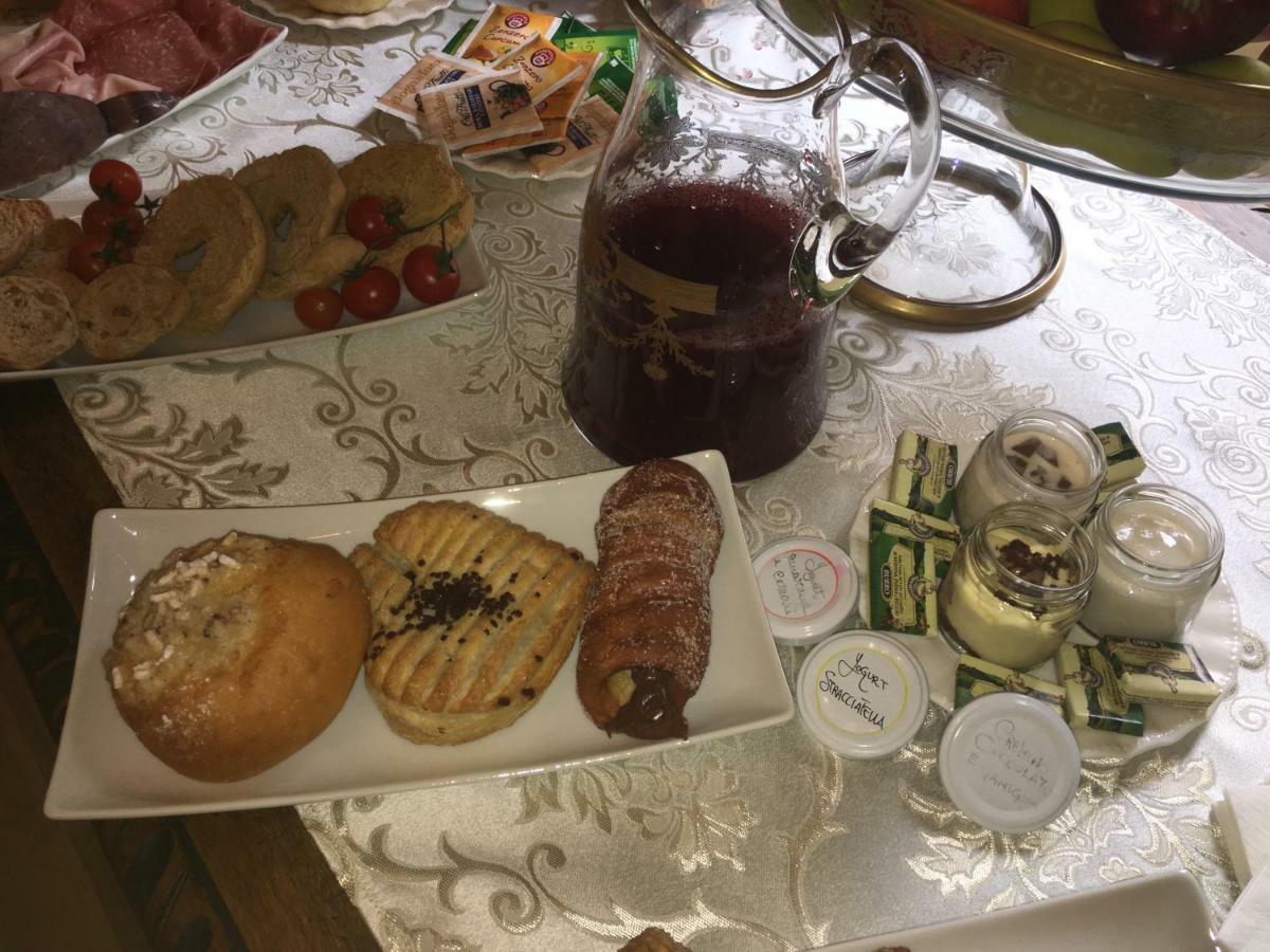 Bed and Breakfast Palazzo Laguardia Fasano Exterior foto